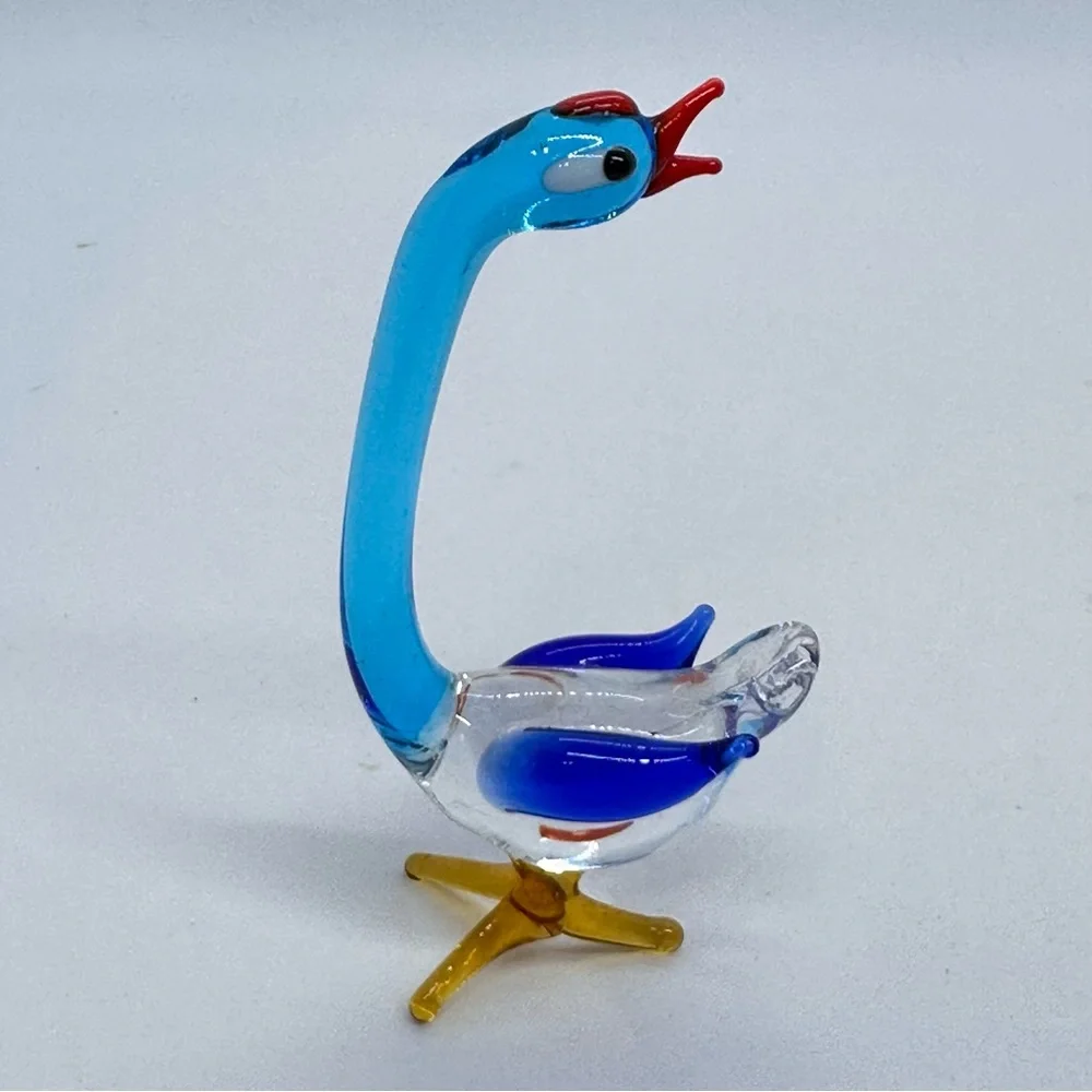 Set of 2 Vintage Hand Blown Art Glass Small Swans Ducks Birds 4 Inch Tall *READ*